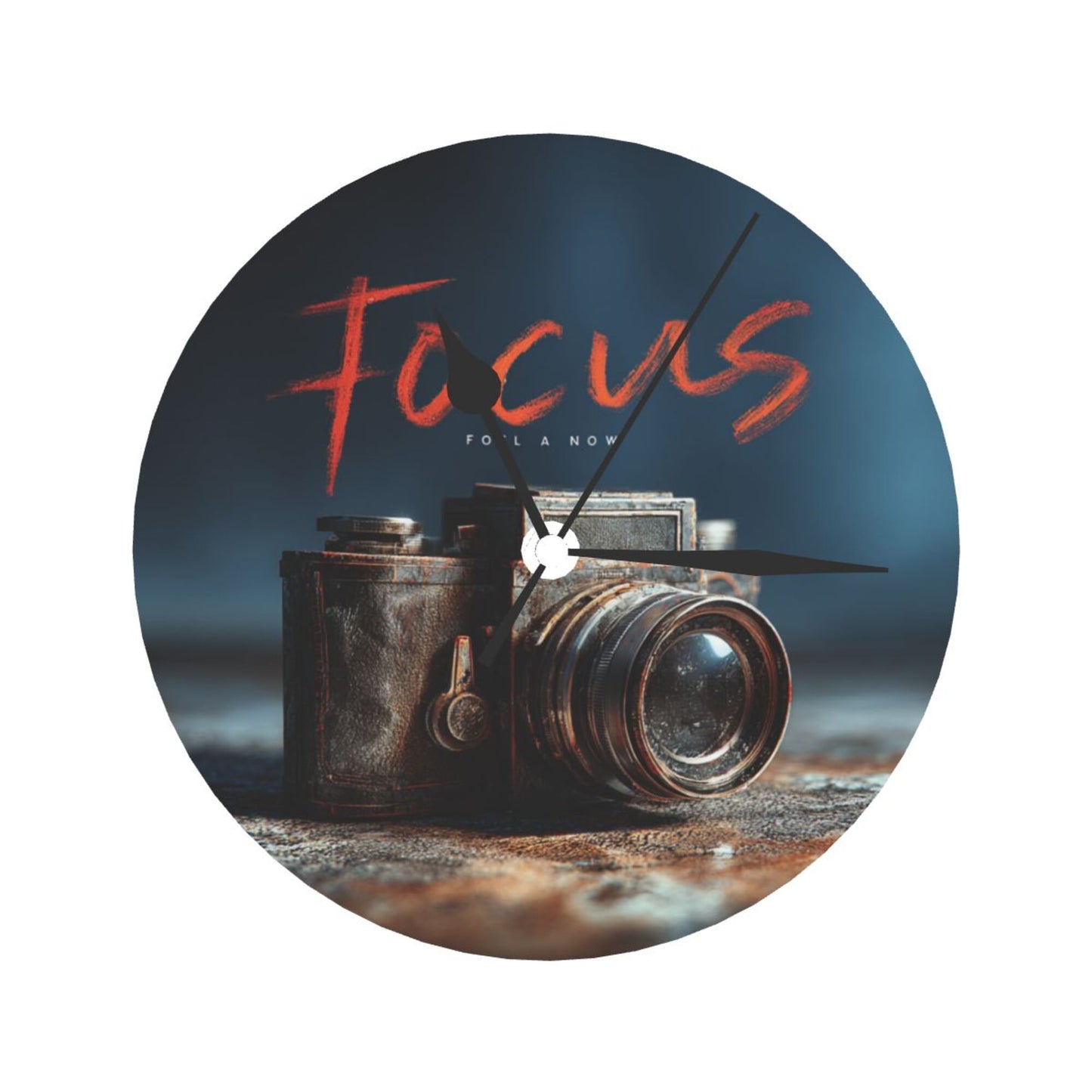 Round Wall Clock with Retro Camera “Focus” Art Scene, Silent Decorative Clock for Photographers’ Study & Living Room (Diameter 25cm)
